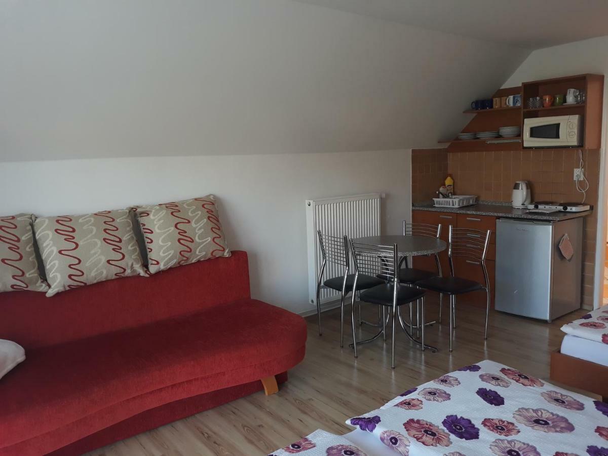 Apartmany Boss Ліптовський Мікулаш Екстер'єр фото
